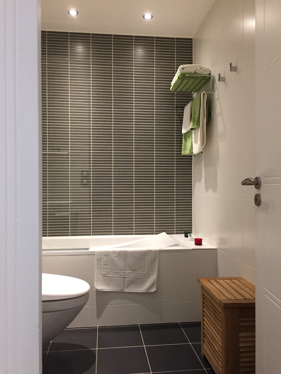 Bathroom — Paris De Oheya Studio, photo